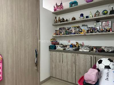 Apartamento de 4 alcobas en venta en El Poblado, Medellín, 225 m² · foto 10 de 19