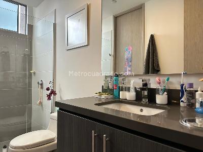 Apartamento de 4 alcobas en venta en El Poblado, Medellín, 225 m² · foto 15 de 19