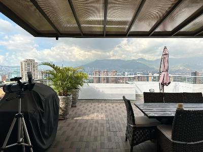 Apartamento de 4 alcobas en venta en El Poblado, Medellín, 225 m² · foto 18 de 19