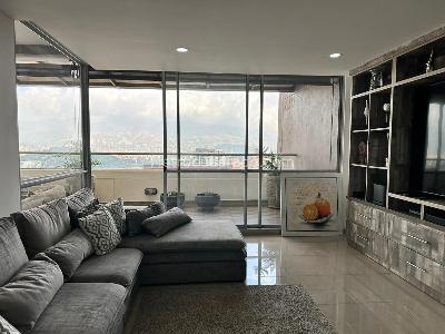 Apartamento de 4 alcobas en venta en El Poblado, Medellín, 225 m² · foto 4 de 19