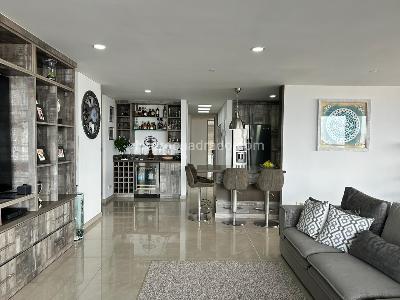 Apartamento de 4 alcobas en venta en El Poblado, Medellín, 225 m² · foto 5 de 19