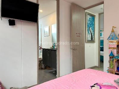 Apartamento de 4 alcobas en venta en El Poblado, Medellín, 225 m² · foto 9 de 19