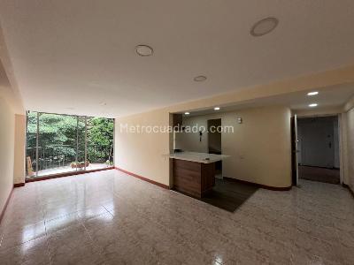 Apartamento de 3 alcobas en venta en El Poblado, Medellín, 98 m² · foto 2 de 17