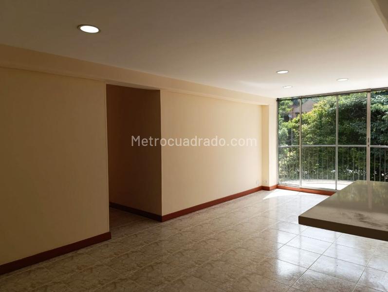 Cozy 3BR Apartment in El Poblado - 2