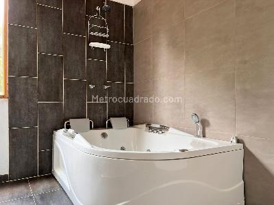 Casa de 4 alcobas en venta en Rionegro, Rionegro, 430 m² · foto 15 de 20