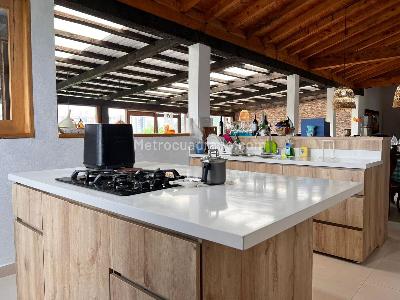 Casa de 4 alcobas en venta en Rionegro, Rionegro, 430 m² · foto 5 de 20