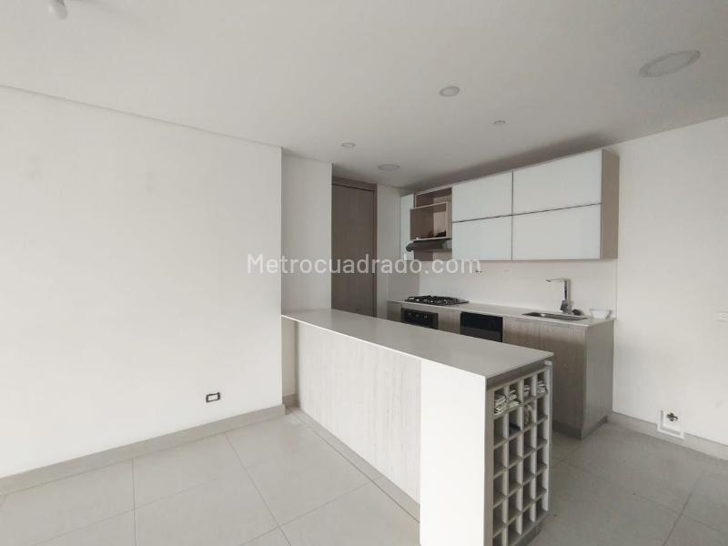 Apartamento de 3 Alcobas en El Poblado con Amenidades 24/7 - 8