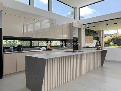 Casa de 4 alcobas en venta en Rionegro, Rionegro, 570 m² · foto 4 de 18