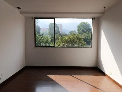 Apartamento de 2 alcobas en arriendo en El Poblado, Medellín, 95 m² · foto 12 de 18