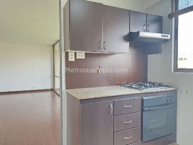 Apartamento de 2 alcobas en arriendo en El Poblado, Medellín, 95 m² · foto 6 de 18