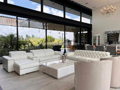 Casa de 5 alcobas en venta en Rionegro, Rionegro, 595 m² · foto 2 de 20