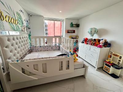 Apartamento en venta en Envigado, Envigado · foto 10 de 17