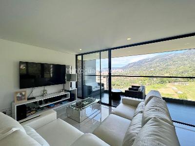 Apartamento en venta en Envigado, Envigado · foto 2 de 17