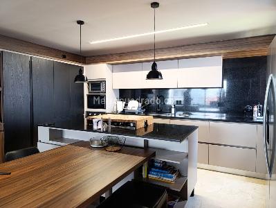 Apartamento de 2 alcobas en arriendo en El Poblado, Medellín, 127 m² · foto 5 de 19