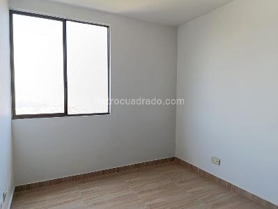 Apartamento de 3 alcobas en arriendo en Los Balsos, Medellín, 78 m² · foto 12 de 18
