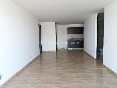 Apartamento de 3 alcobas en arriendo en Los Balsos, Medellín, 78 m² · foto 2 de 18