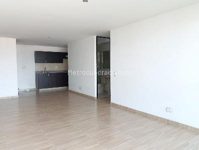 Apartamento de 3 alcobas en arriendo en Los Balsos, Medellín, 78 m² · foto 3 de 18