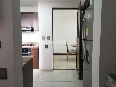 Apartamento de 3 alcobas en arriendo en El Poblado, Medellín, 160 m² · foto 8 de 17