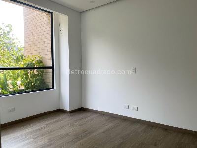 Apartamento de 2 alcobas en arriendo en El Poblado, Medellín, 112 m² · foto 10 de 18