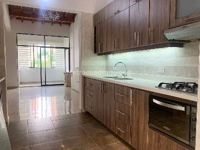 Apartamento en arriendo en El Poblado, Medellín · foto 8 de 18
