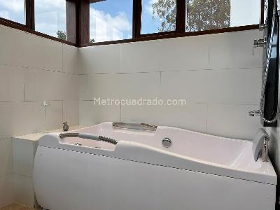 Casa de 4 alcobas en venta en Rionegro, Rionegro, 380 m² · foto 13 de 19