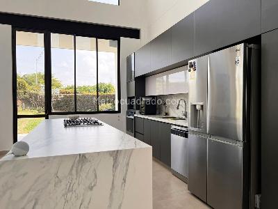 Casa de 3 alcobas en venta en Llanogrande, Rionegro, 423 m² · foto 6 de 19