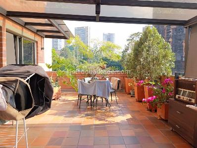 Apartamento de 3 alcobas en venta en El Tesoro, Medellín, 145 m² · foto 19 de 20