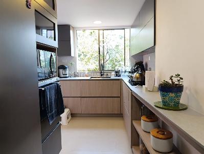 Apartamento de 3 alcobas en venta en El Tesoro, Medellín, 145 m² · foto 5 de 20