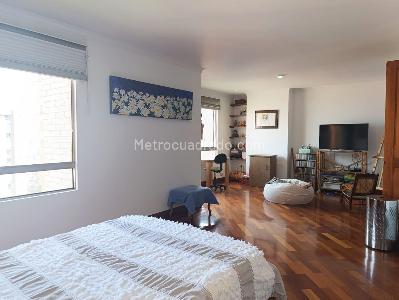Apartamento de 2 alcobas en venta en El Poblado, Medellín, 168 m² · foto 13 de 20