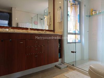 Apartamento de 2 alcobas en venta en El Poblado, Medellín, 168 m² · foto 17 de 20