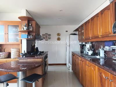 Apartamento de 2 alcobas en venta en El Poblado, Medellín, 168 m² · foto 7 de 20
