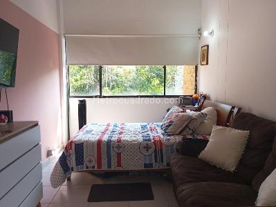 Casa de 4 alcobas en venta en El Poblado, Medellín, 325 m² · foto 10 de 15