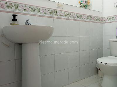 Casa de 4 alcobas en venta en El Poblado, Medellín, 325 m² · foto 12 de 15