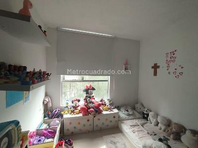 Apartamento de 3 alcobas en arriendo en El Poblado, Medellín, 72 m² · foto 13 de 15