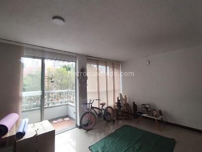 Apartamento de 3 alcobas en arriendo en El Poblado, Medellín, 72 m² · foto 3 de 15
