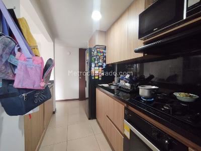 Apartamento de 3 alcobas en arriendo en El Poblado, Medellín, 72 m² · foto 6 de 15