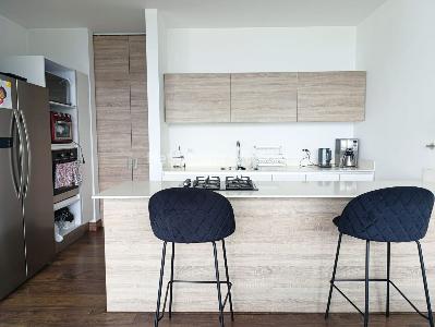Apartamento de 2 alcobas en venta en El Poblado, Medellín, 134 m² · foto 8 de 18