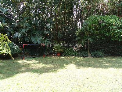 Casa de 3 alcobas en venta en Envigado, Envigado, 473 m² · foto 19 de 20