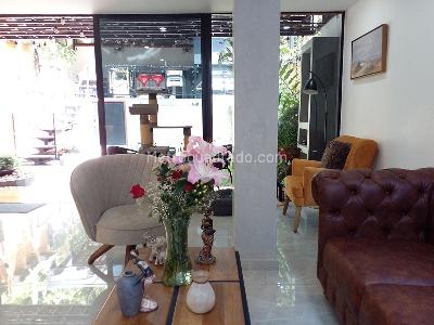 Casa de 3 alcobas en venta en Envigado, Envigado, 213 m² · foto 3 de 19
