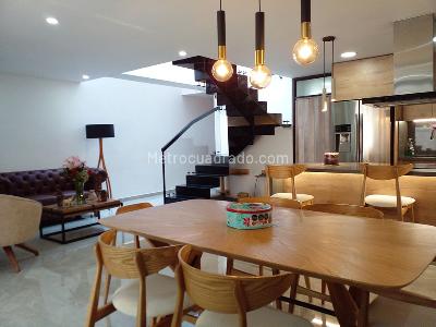 Casa de 3 alcobas en venta en Envigado, Envigado, 213 m² · foto 5 de 19