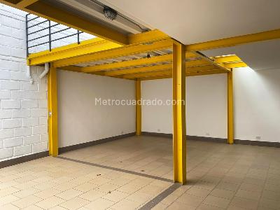 Casa de 4 alcobas en venta en Envigado, Envigado, 250 m² · foto 2 de 16