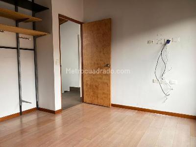 Casa de 4 alcobas en venta en Envigado, Envigado, 250 m² · foto 9 de 16