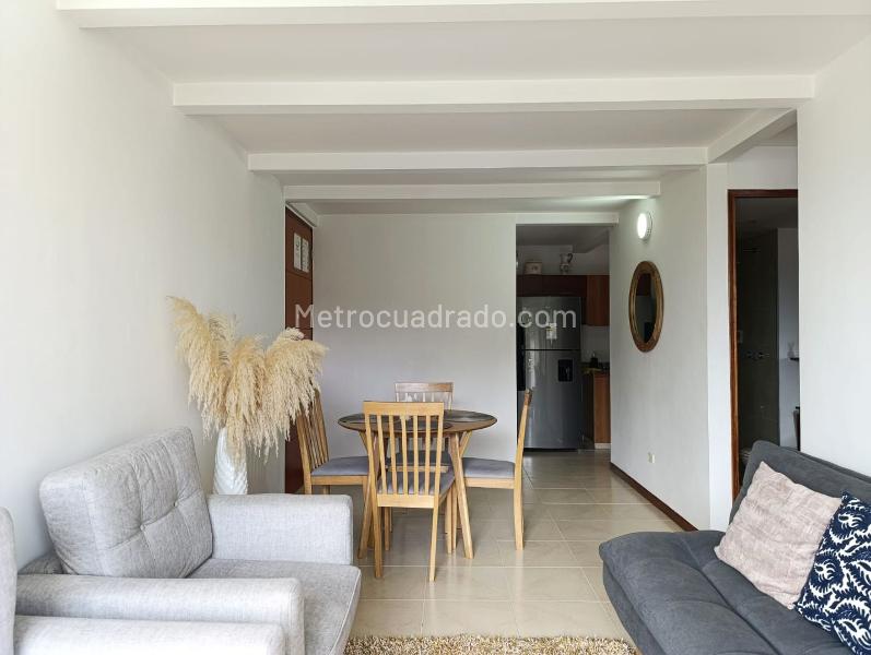 Furnished 2BR Apartment Near Malls in El Poblado - 2