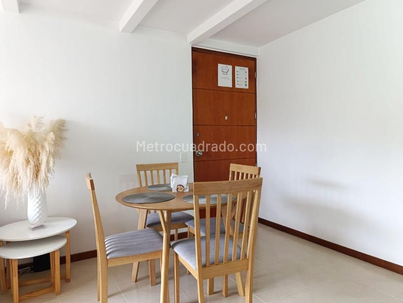 Furnished 2BR Apartment Near Malls in El Poblado - 5