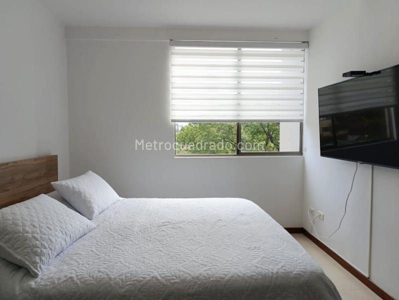 Furnished 2BR Apartment Near Malls in El Poblado - 9