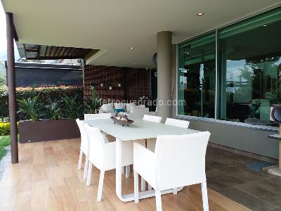 Casa de 3 alcobas en arriendo en Envigado, Envigado, 343 m² · foto 19 de 20