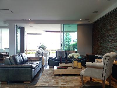 Casa de 3 alcobas en arriendo en Envigado, Envigado, 343 m² · foto 2 de 20