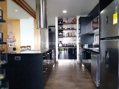 Casa de 3 alcobas en arriendo en Envigado, Envigado, 343 m² · foto 6 de 20
