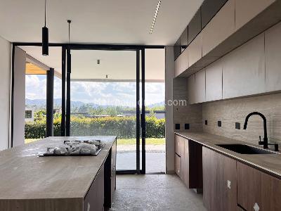 Casa de 5 alcobas en venta en Rionegro, Rionegro, 722 m² · foto 4 de 19