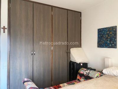 Apartamento de 2 alcobas en venta en El Poblado, Medellín, 108 m² · foto 12 de 15